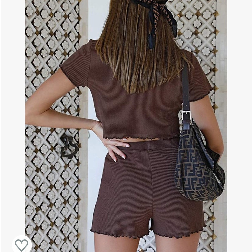 Ribbed Brown Set - image 6